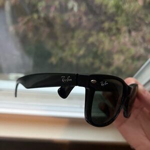 Classic ray ban wayfarers